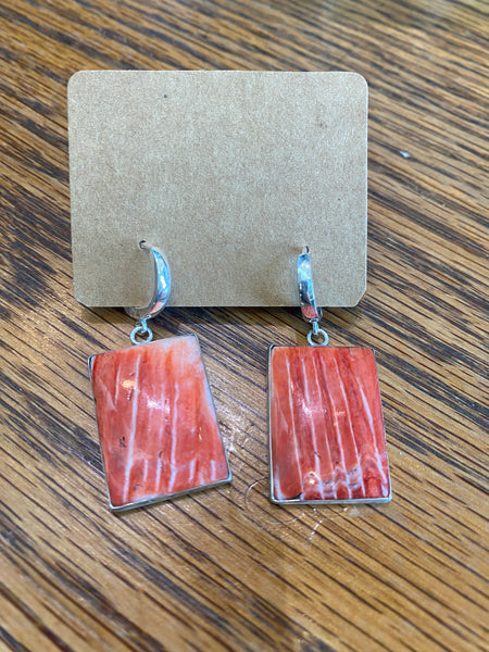 RW343A Oyster Red Earrings